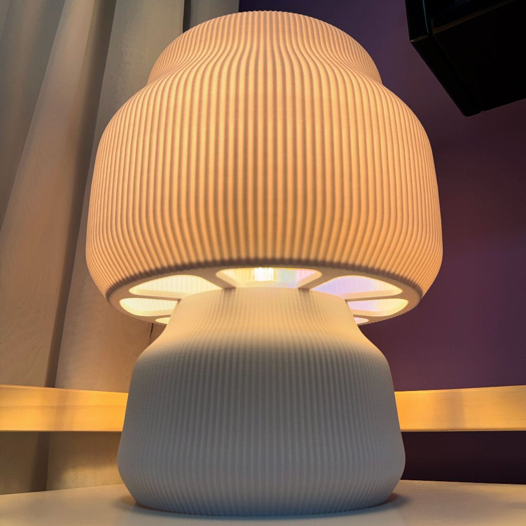 Abajur de Mesa Elegance – Iluminação Decorativa Luxuosa
